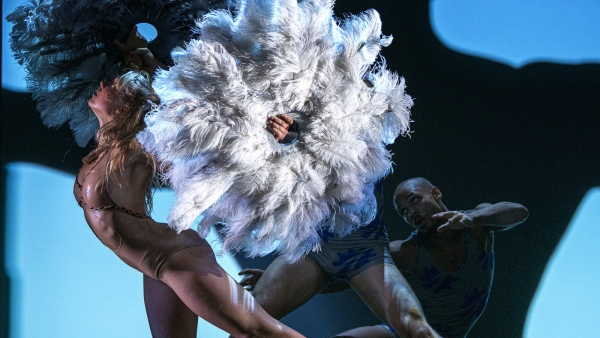 PILOBOLUS (ארה&quot;ב) - נובמבר 2017